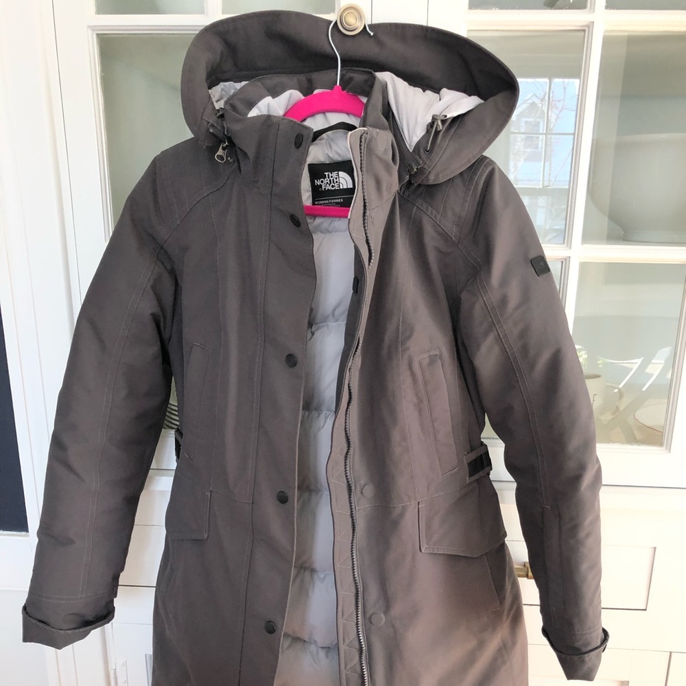 Women’s The North Face long winter jacket